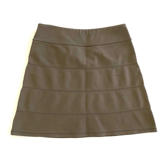 Athleta "Strata" ponte skirt - Picture 2 of 9